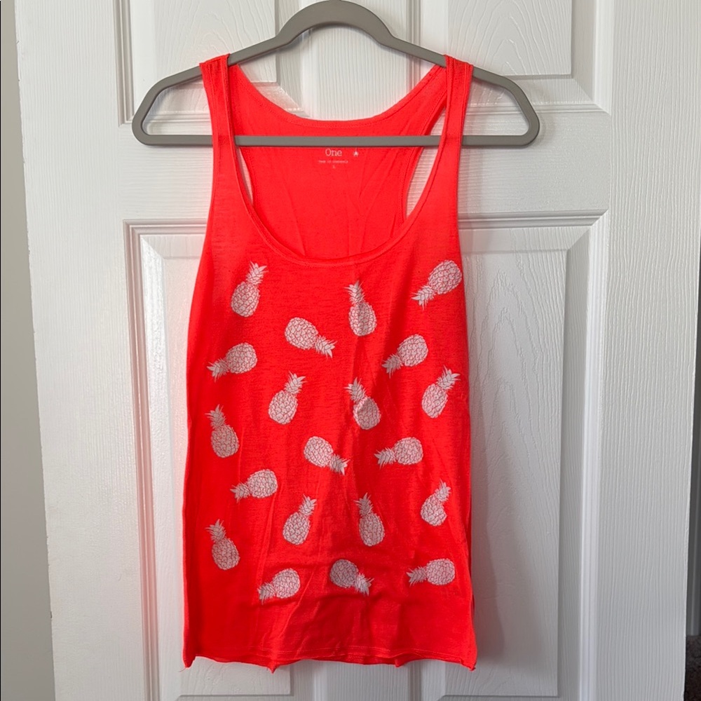Rebellious One Red Pineapple Print Women's Tank Top